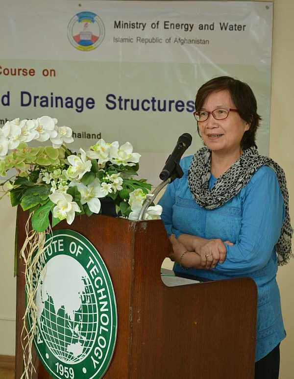 10 Afghan Officials begin Program on Drainage and Irrigation Structures