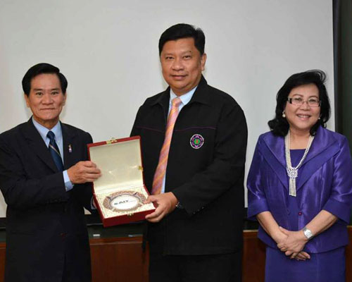 Industrial Estate Authority of Thailand (IEAT) donates to AIT Library Modernization