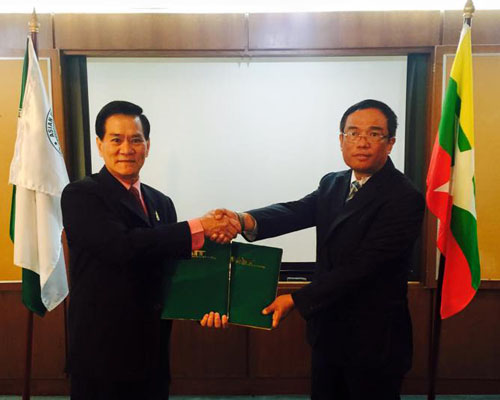 Myanmar Ambassador to Thailand witnesses AIT-Myanmar Ministry of Construction MOA signing