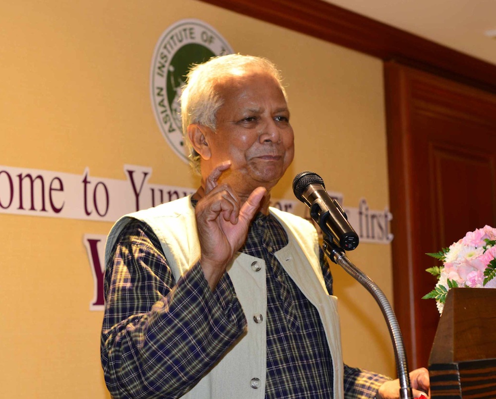 Nobel laureate Muhammad Yunus urges social business development in Thailand at AIT event