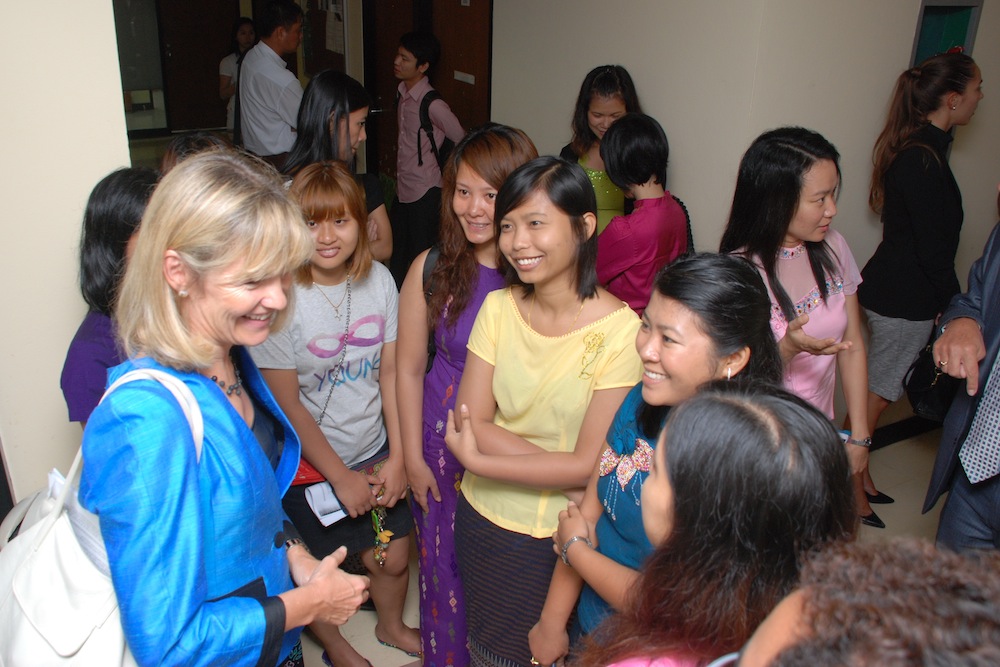 Norway’s Ambassador to Thailand meets with Myanmar scholarship recipients to AIT