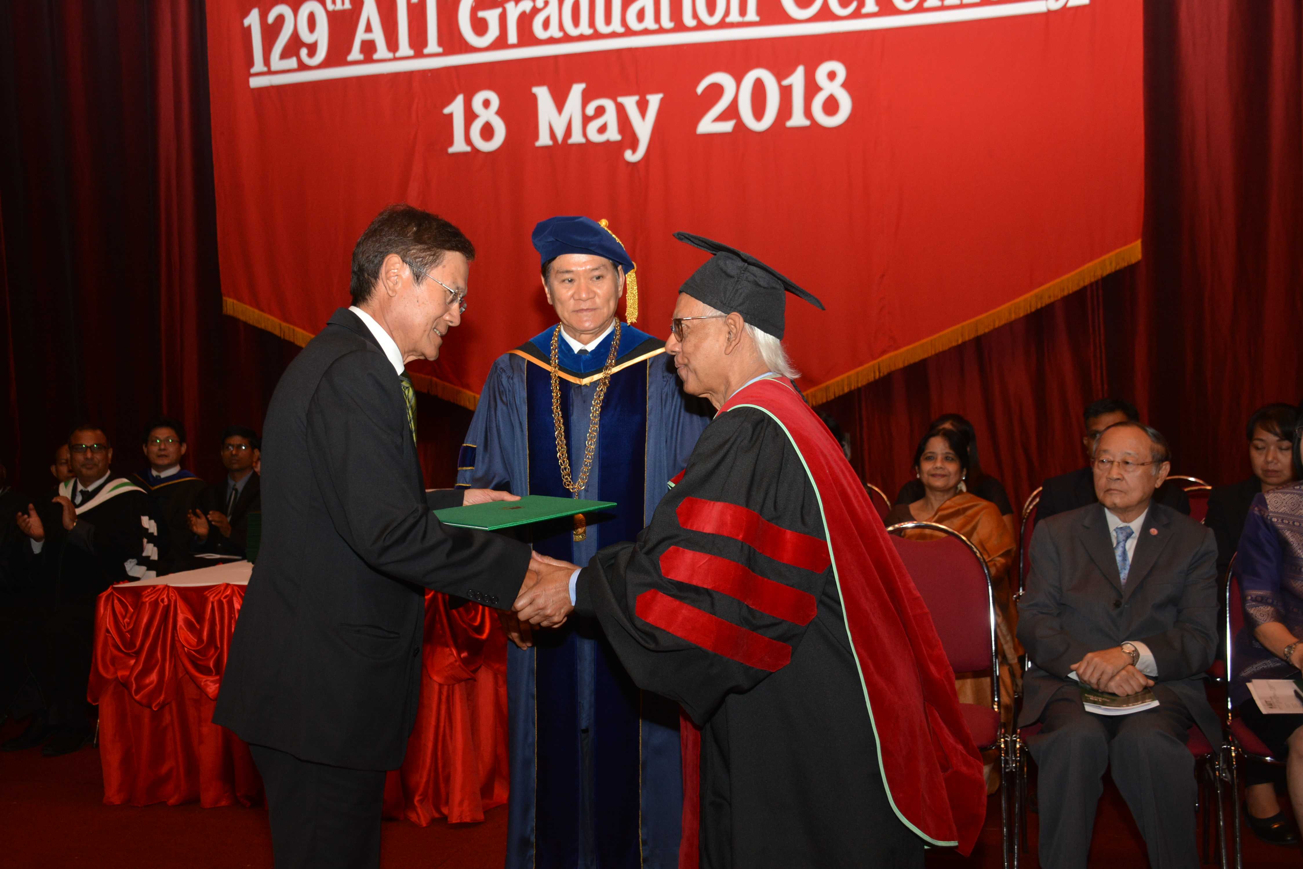 Prof ATM Nurul Amin felicitated with Emeritus Professor honor at Graduation