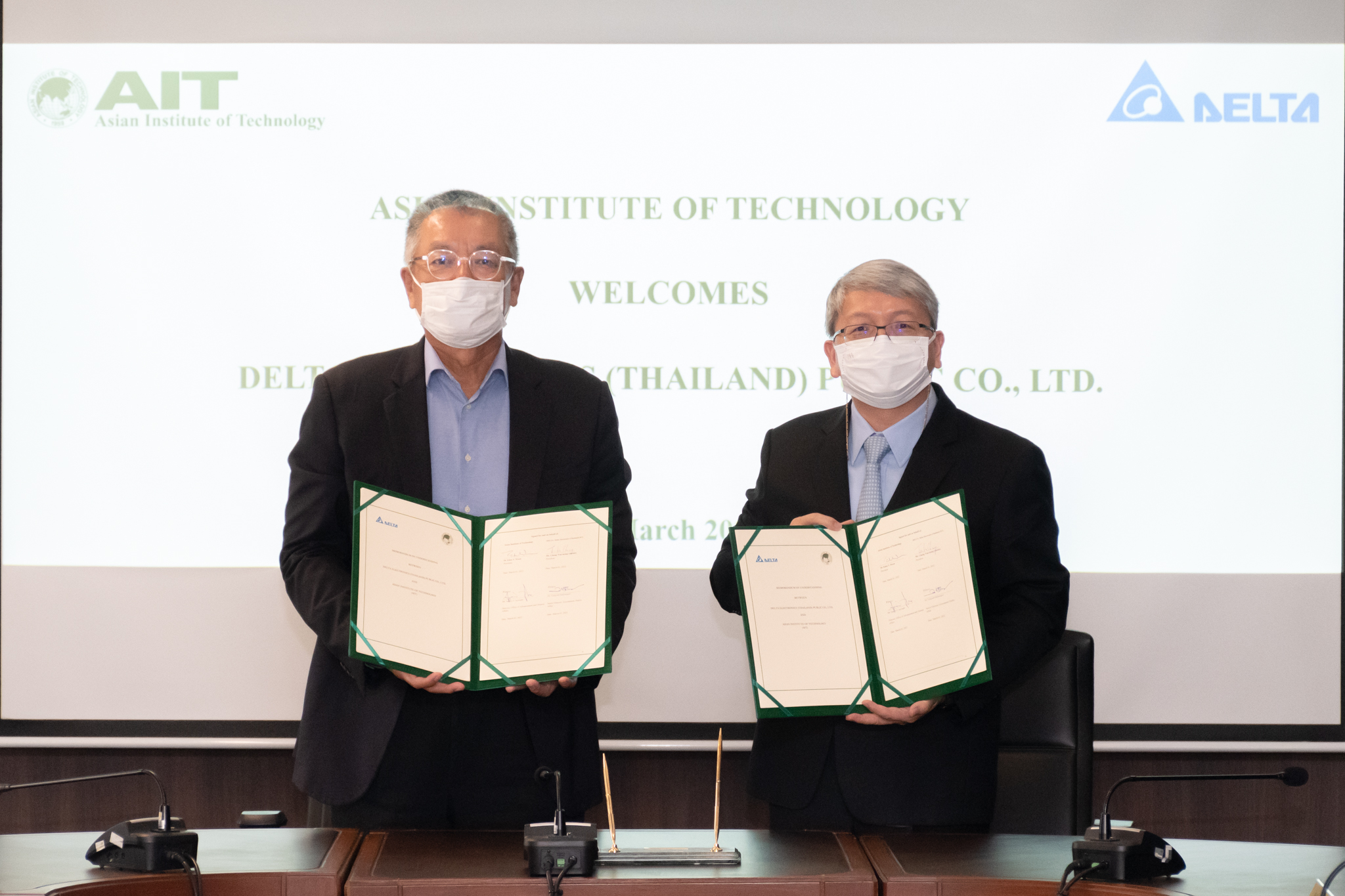 AIT and Delta Electronics (Thailand) PCL sign MoU to partner for sustainable development of the region